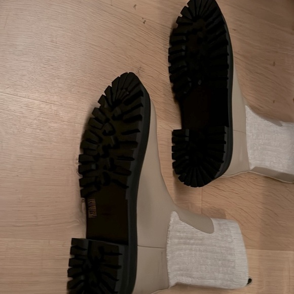 LAFAYETTE 148 NEW YORK leather and cashmere Womens Beige Stretch Clarence Boots - Picture 7 of 8